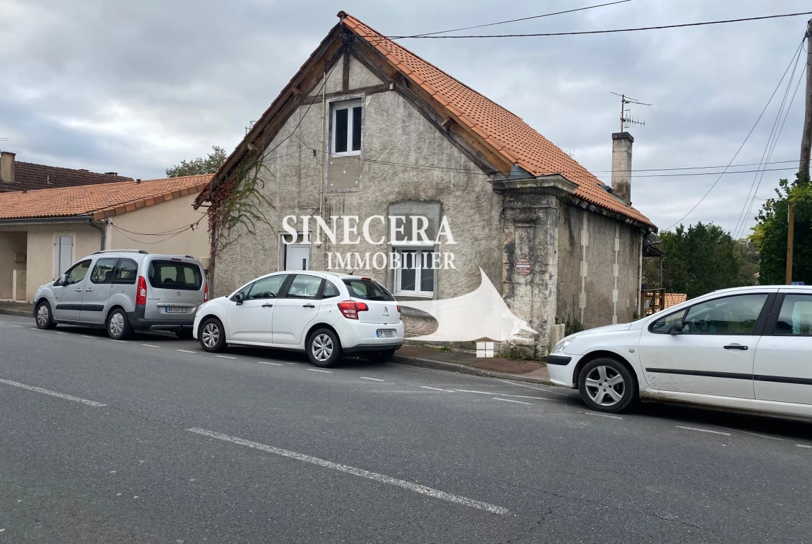 Maison de ville avec terrain à Riberac - 4 chambres et terrasse suspendue 