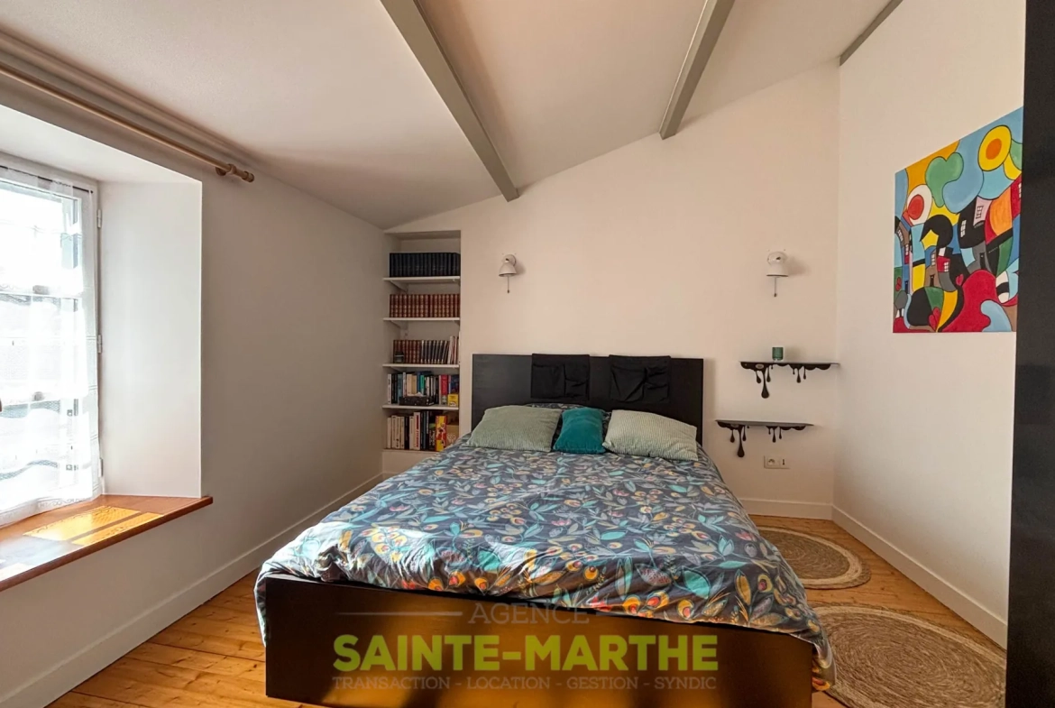 Maison 4 pièces à vendre à Magne, secteur église, avec cour et pergola 