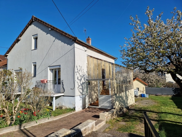 Maison à vendre à Autun — 109 m², 3 chambres, jardin clos
