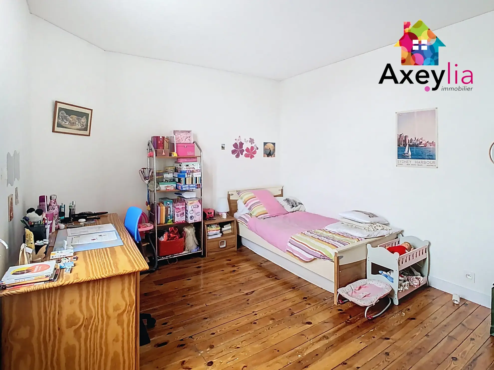 Appartement T6 rénové de 165 m² au Coteau avec cave et proximité commodités 