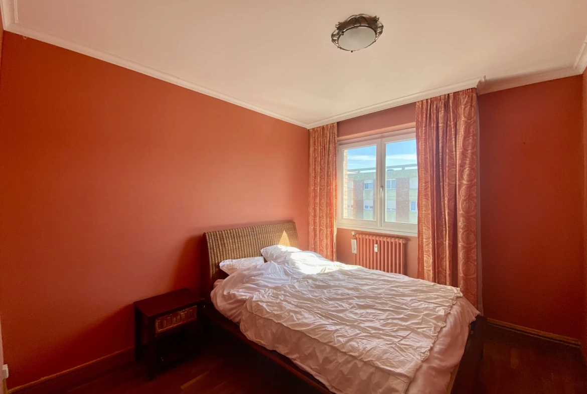 Appartement d’exception à Maubeuge avec 3 chambres, balcon et garage 
