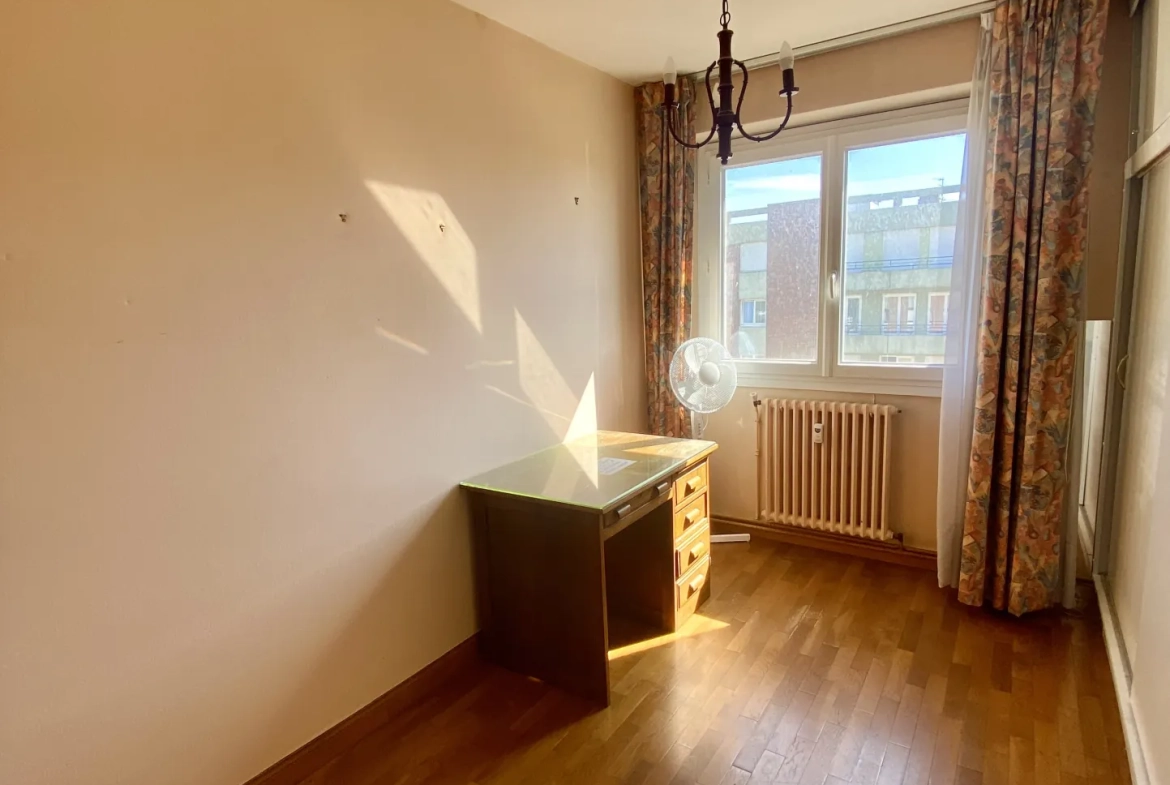 Appartement d’exception à Maubeuge avec 3 chambres, balcon et garage 