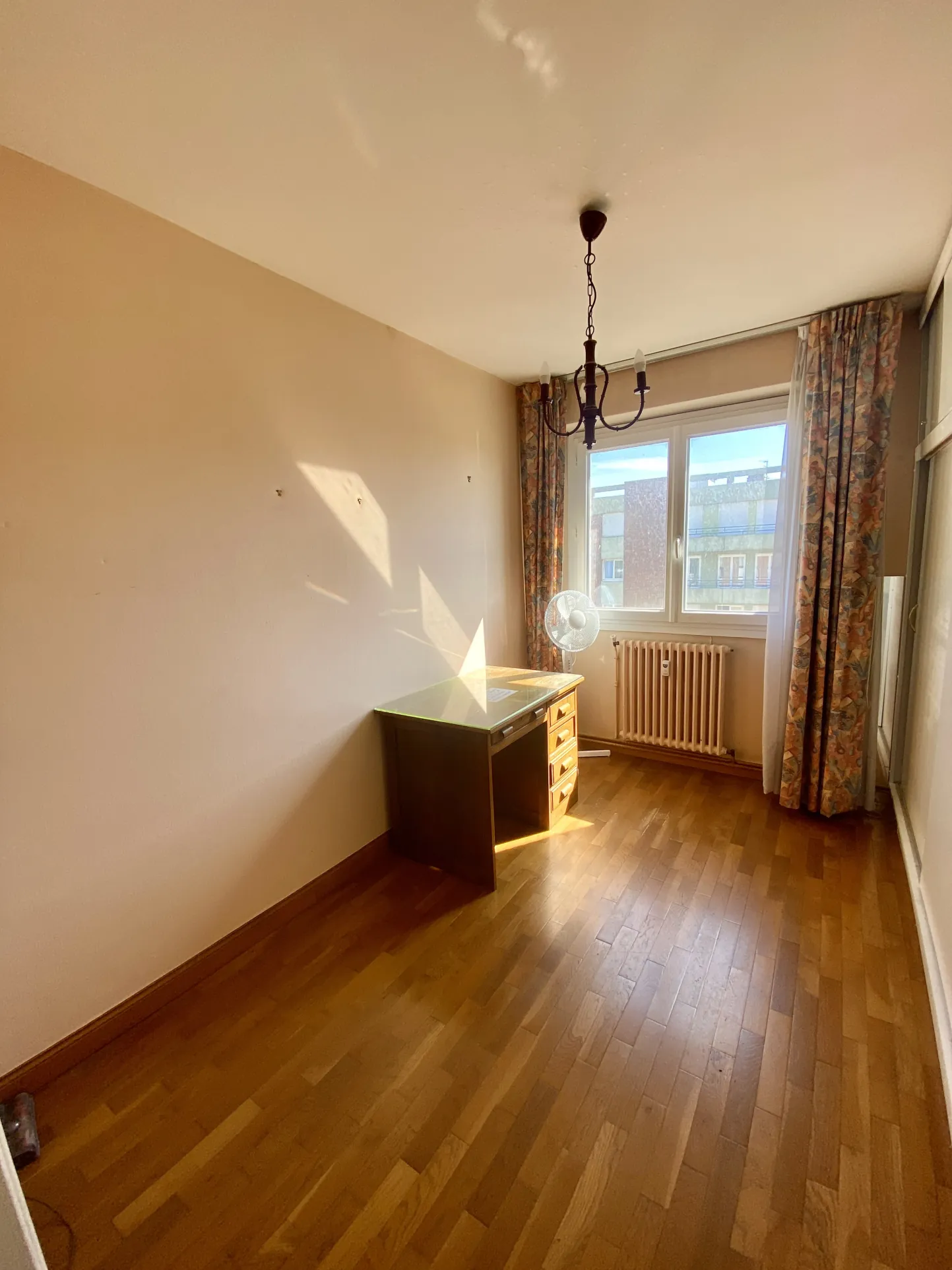 Appartement d’exception à Maubeuge avec 3 chambres, balcon et garage 