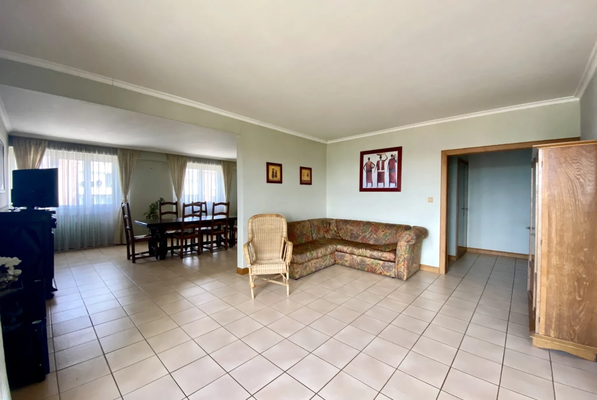 Appartement d’exception à Maubeuge avec 3 chambres, balcon et garage 