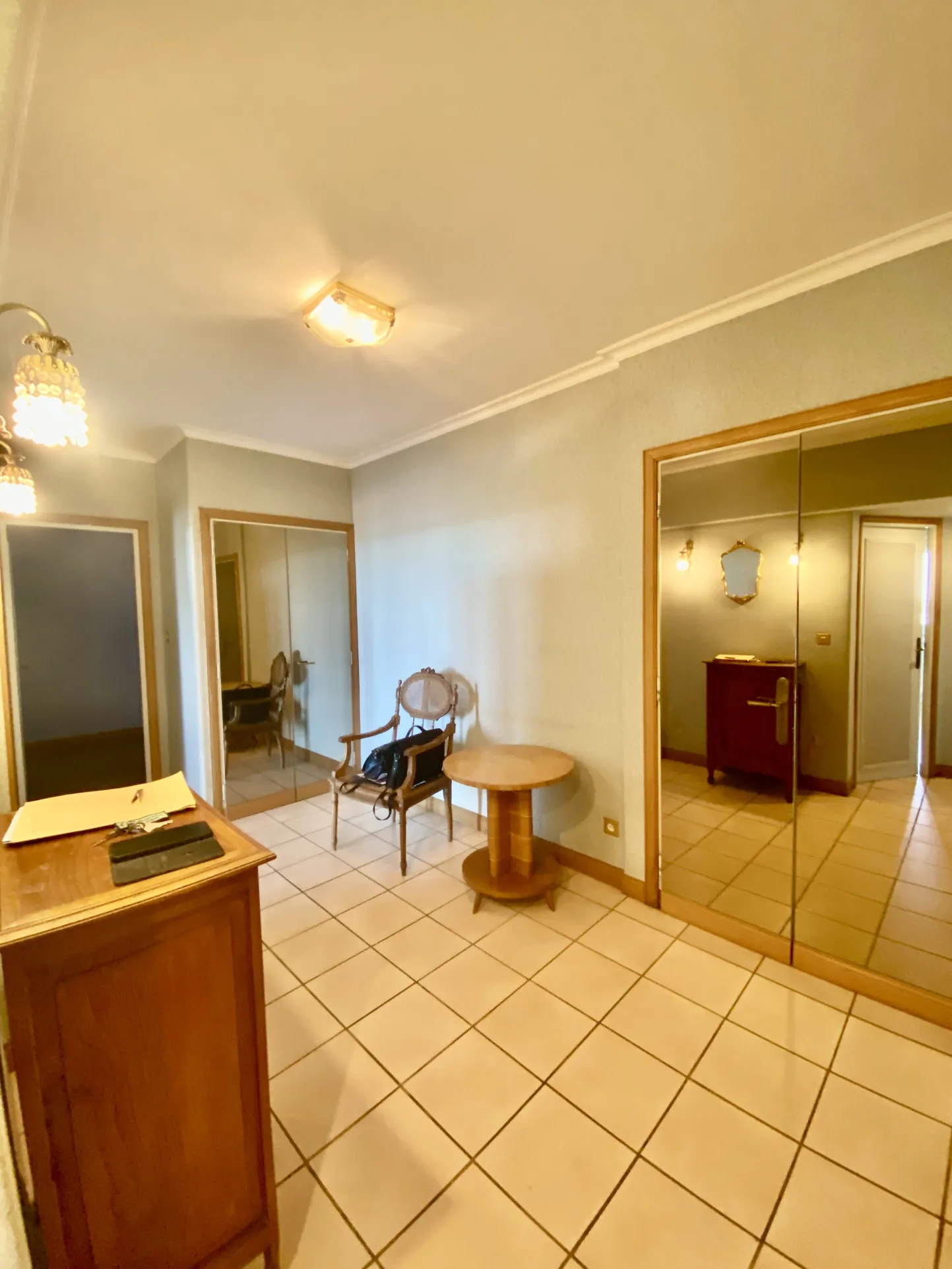 Appartement d’exception à Maubeuge avec 3 chambres, balcon et garage 