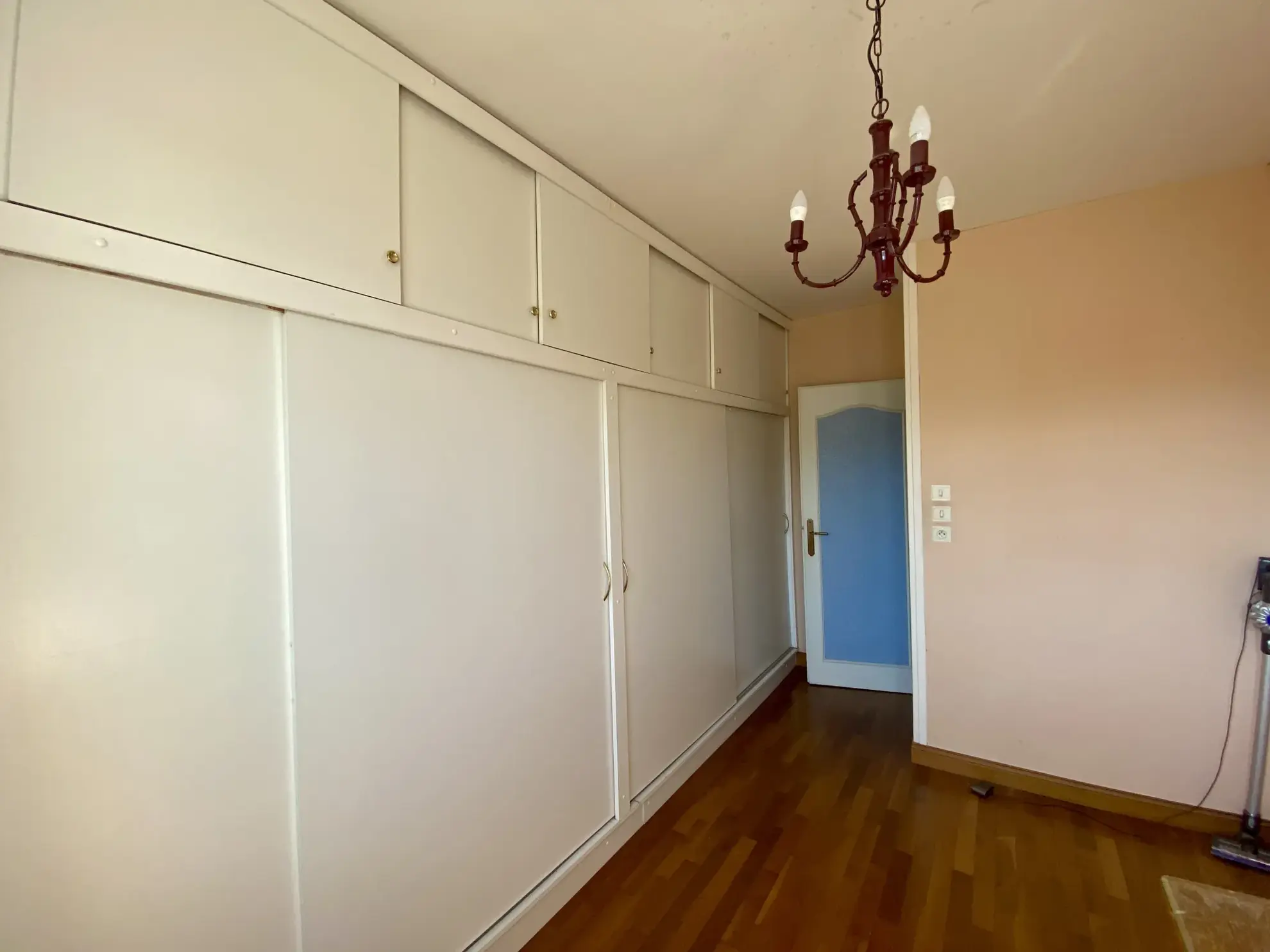 Appartement d’exception à Maubeuge avec 3 chambres, balcon et garage 