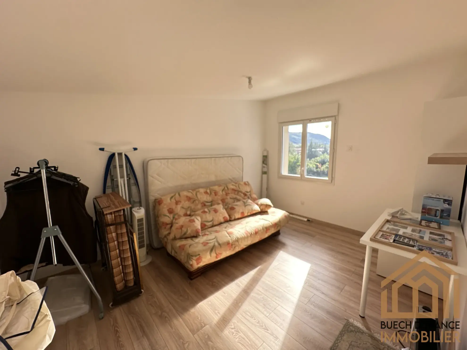 Appartement Duplex 3 pièces à La Saulce avec parking et faibles charges 
