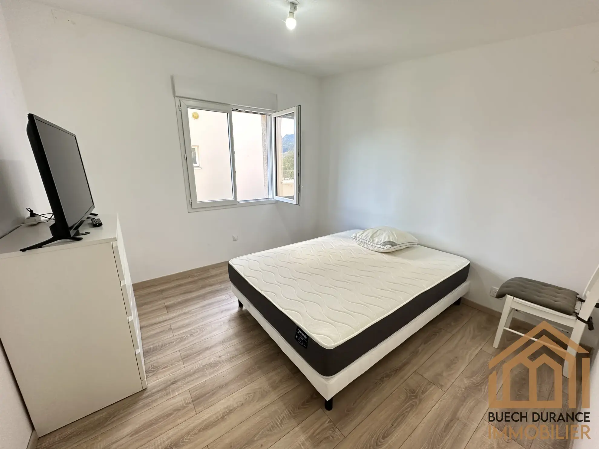 Appartement Duplex 3 pièces à La Saulce avec parking et faibles charges 