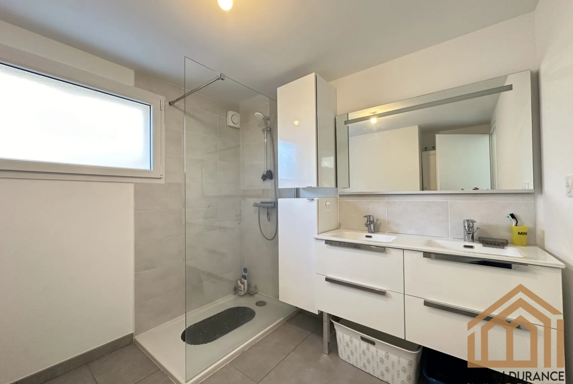 Appartement Duplex 3 pièces à La Saulce avec parking et faibles charges 