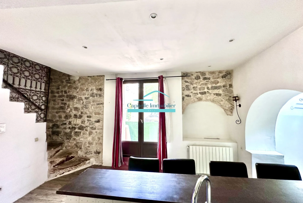 Maison de village avec studio à Mireval - 140 m², 3 chambres, cave à vin 