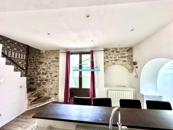 Maison de village avec studio à Mireval - 140 m², 3 chambres, cave à vin 