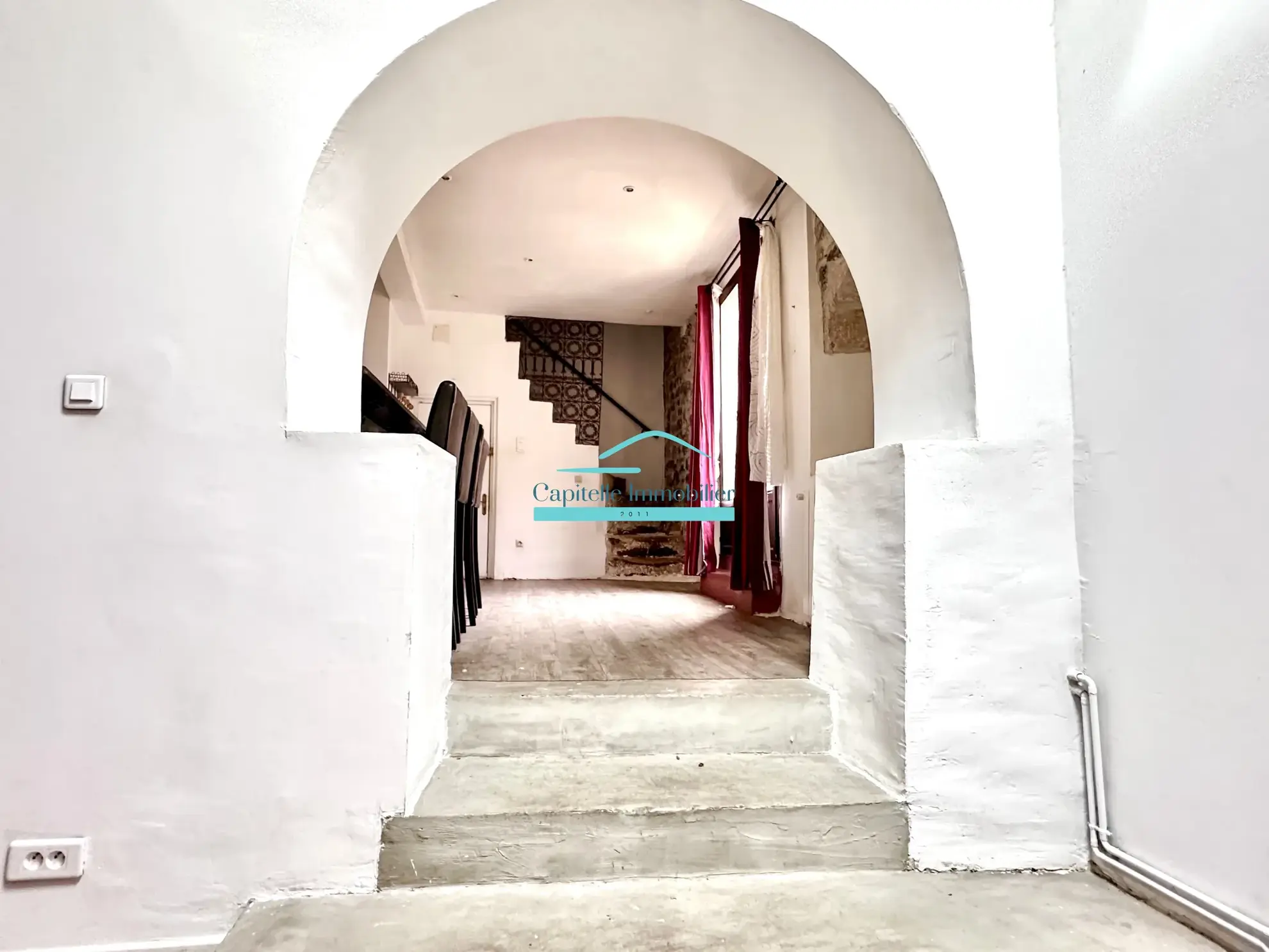 Maison de village avec studio à Mireval - 140 m², 3 chambres, cave à vin 