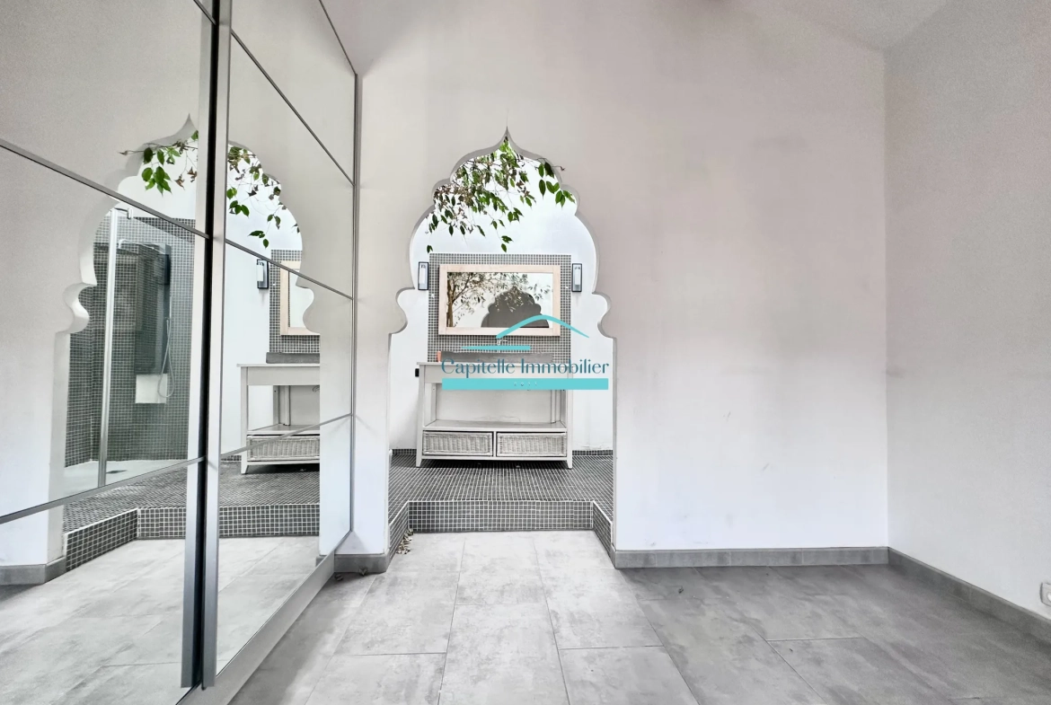 Maison de village avec studio à Mireval - 140 m², 3 chambres, cave à vin 