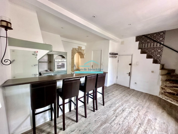 Maison de village avec studio à Mireval - 140 m², 3 chambres, cave à vin 