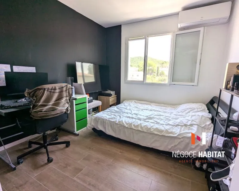 Belle villa T4 récente à Crespian proche Sommières avec terrasse et garage 