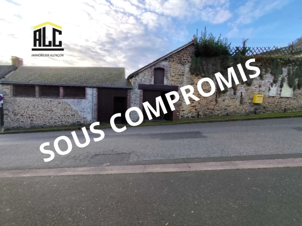 Maison à vendre de 45 m² à Douillet, 3 garages et terrain de 200 m²