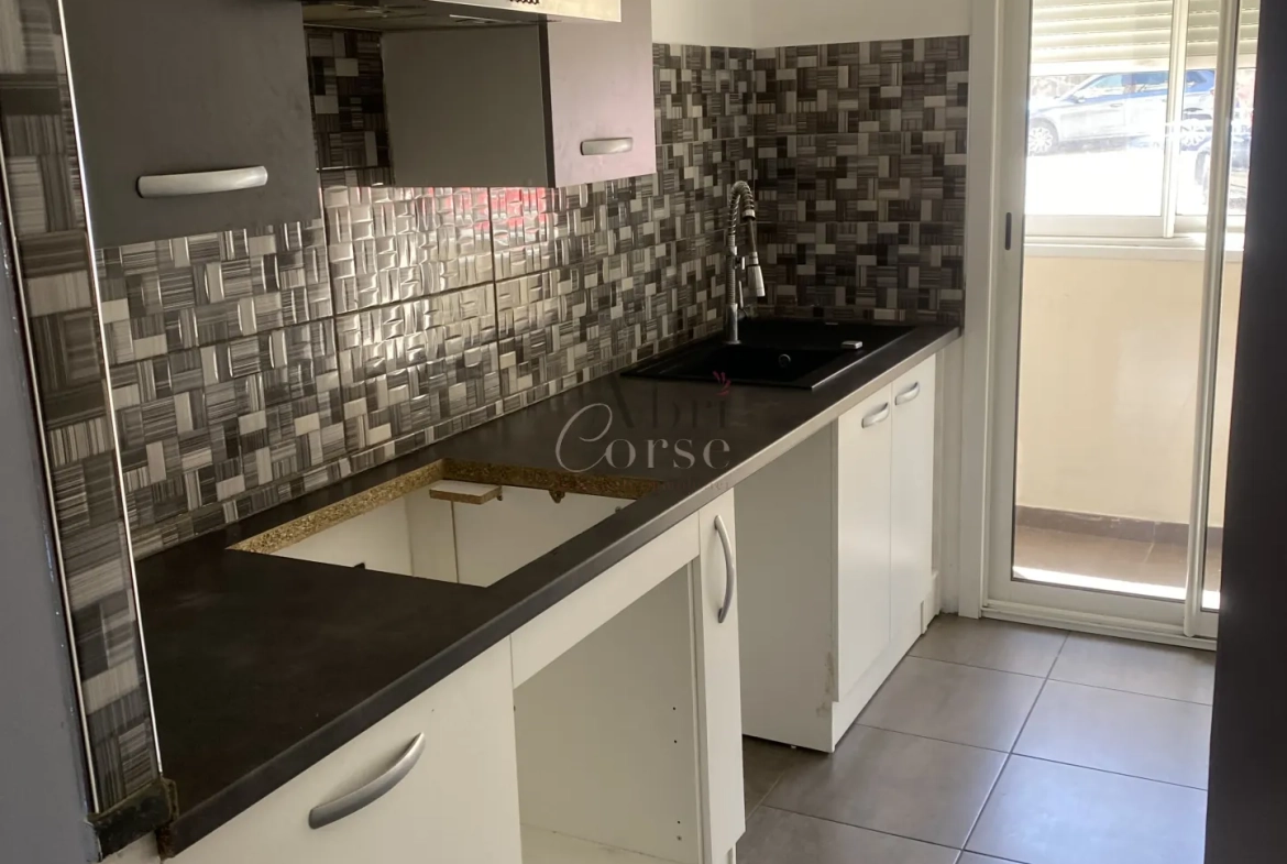 Appartement T3 de 53 m² à vendre à Ajaccio, secteur Laetitia 