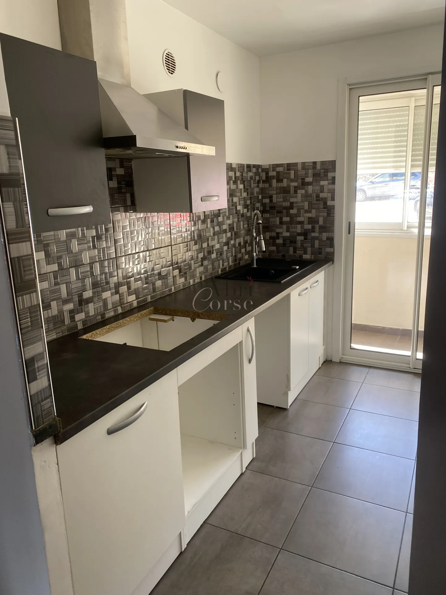 Appartement T3 de 53 m² à vendre à Ajaccio, secteur Laetitia 