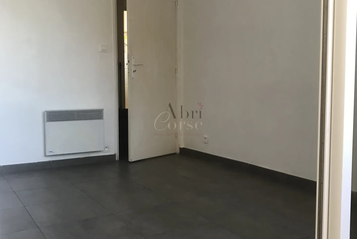 Appartement T3 de 53 m² à vendre à Ajaccio, secteur Laetitia 