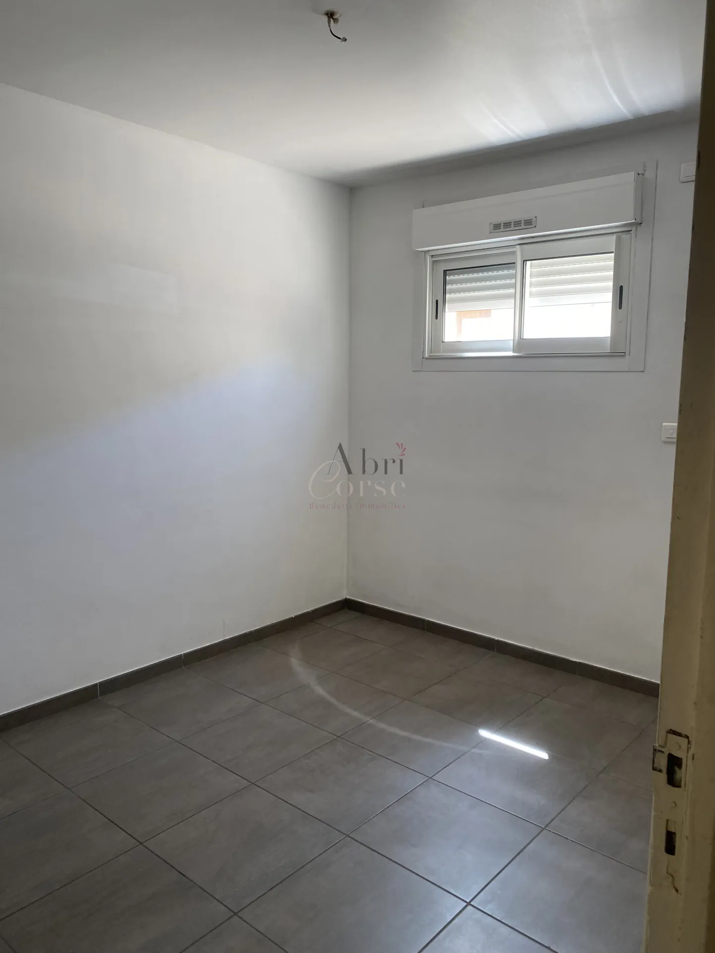 Appartement T3 de 53 m² à vendre à Ajaccio, secteur Laetitia 