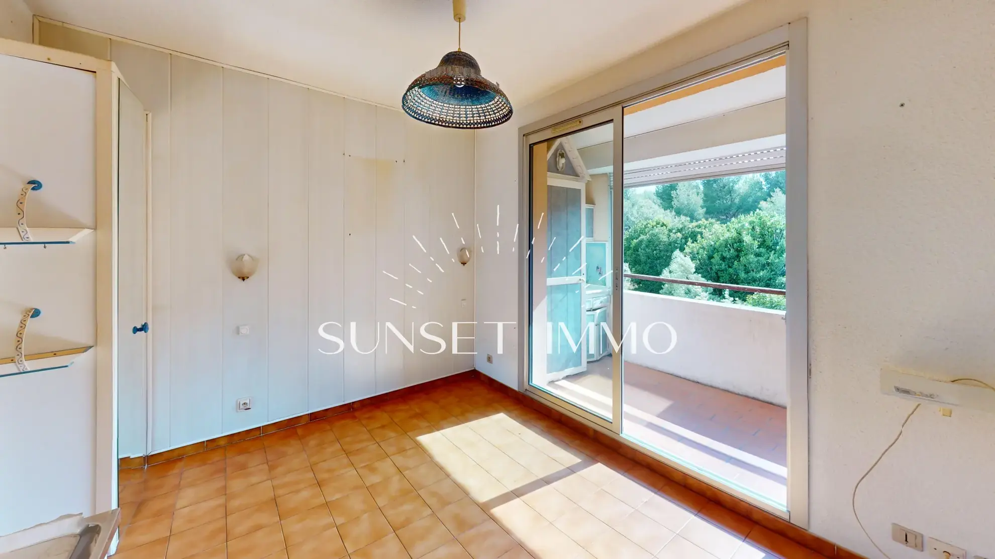 Studio en vente à Sausset-les-Pins avec balcon et parking privé 