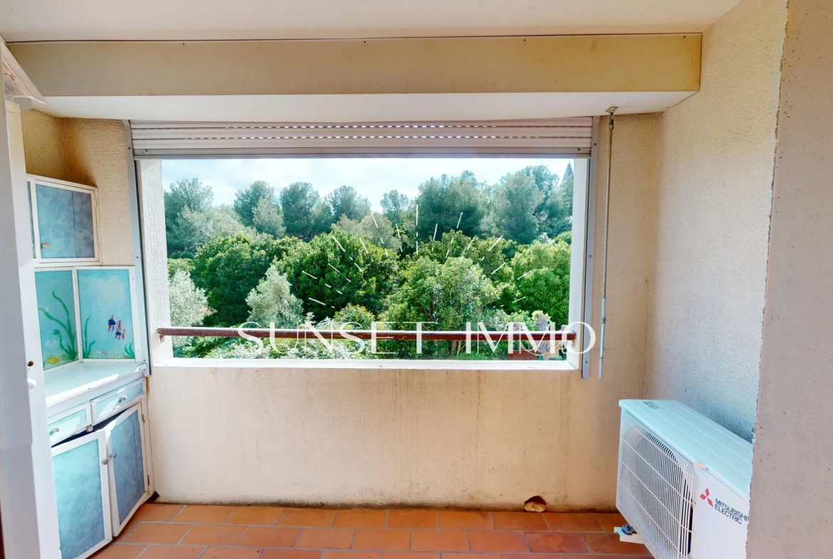 Studio en vente à Sausset-les-Pins avec balcon et parking privé 