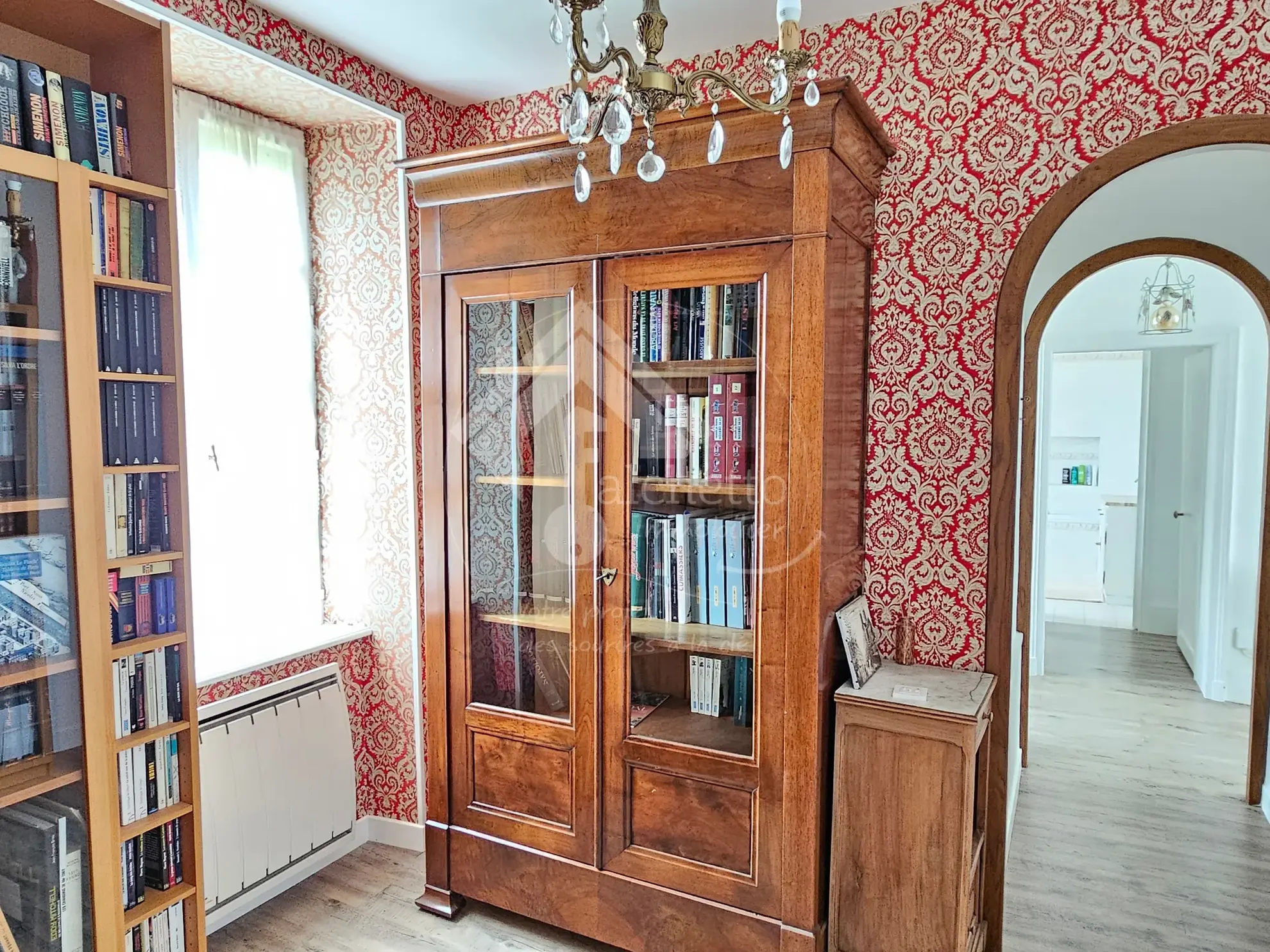 Maison de caractère de 260 m² avec terrain à Vaumas, proche Parc Le Pal 