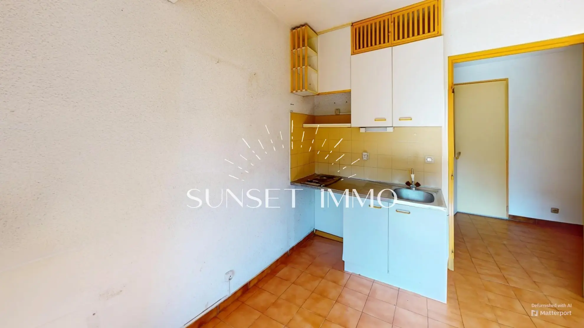 Studio en vente à Sausset-les-Pins avec balcon et parking privé 