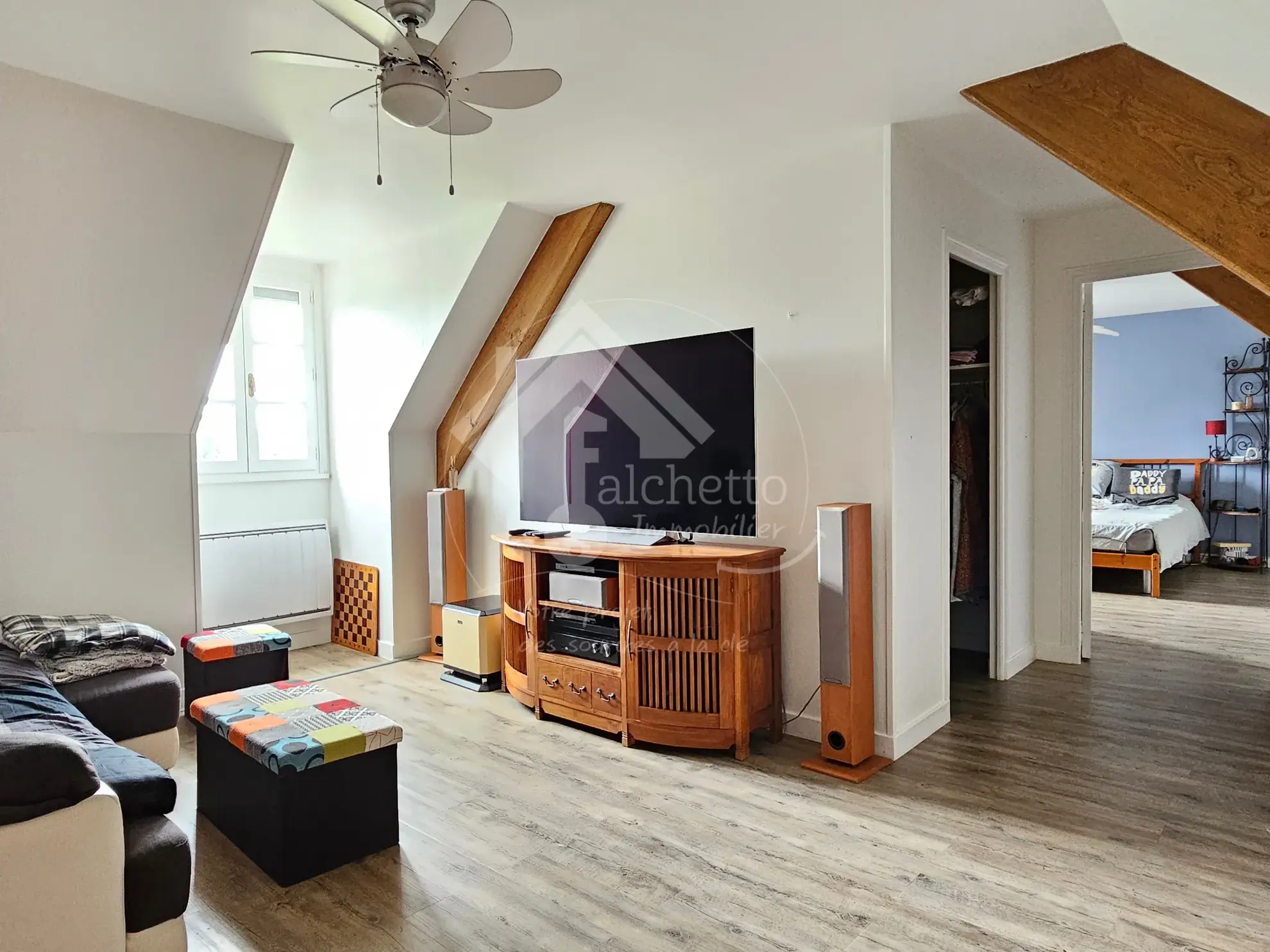 Maison de caractère de 260 m² avec terrain à Vaumas, proche Parc Le Pal 