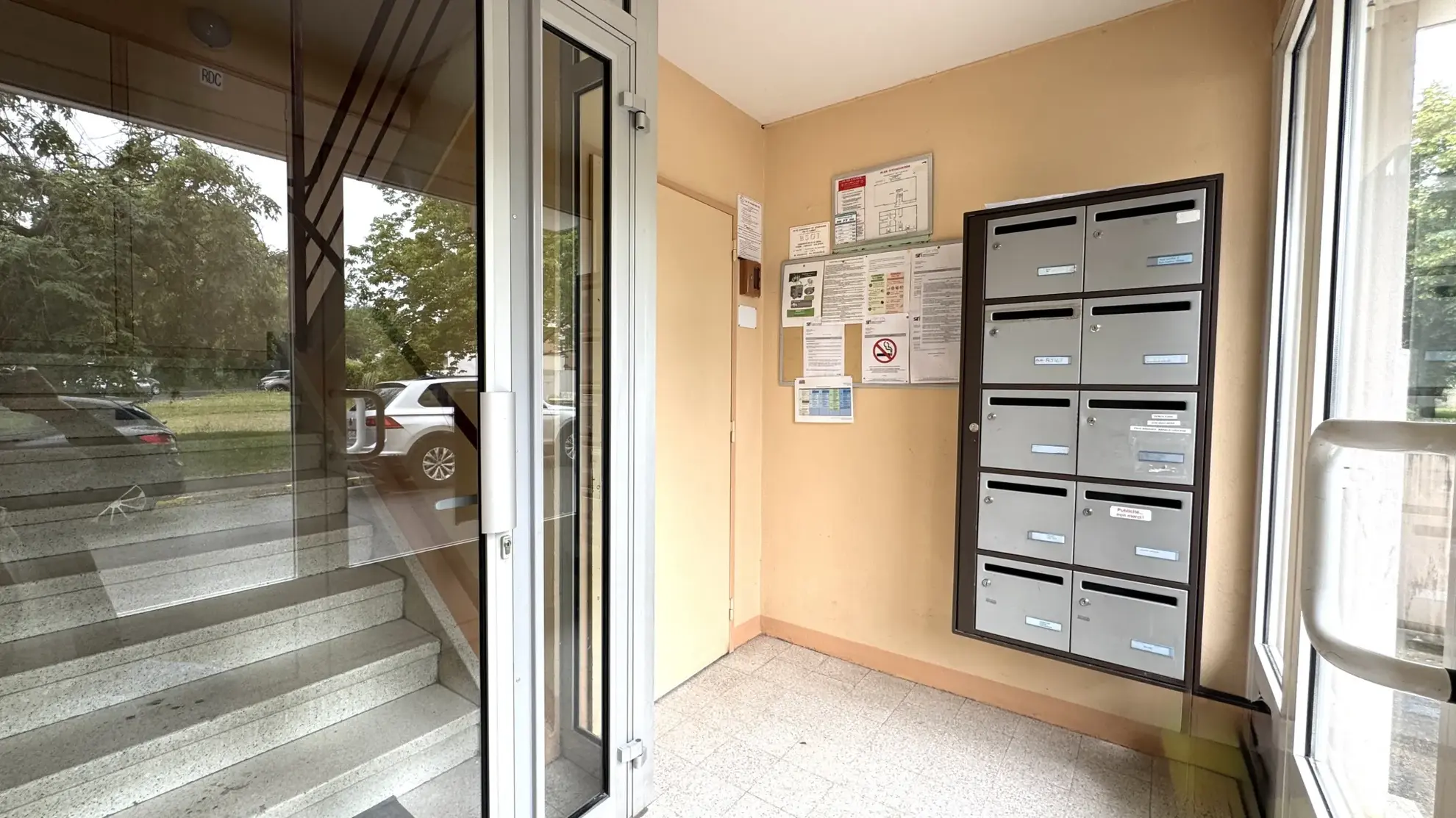 A vendre appartement 4 pièces à Meaux, dernier étage, proche parc du Patis 