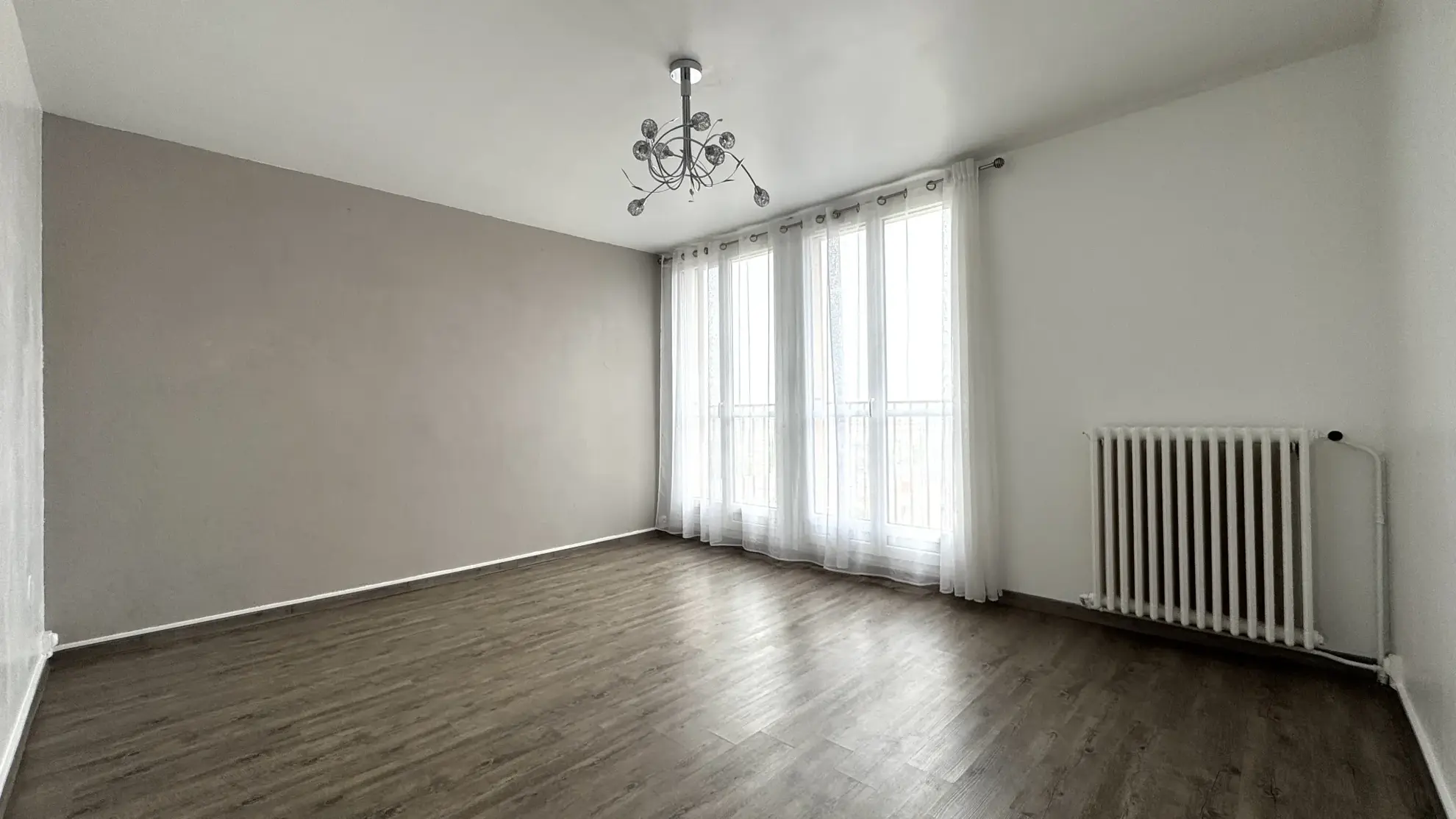 A vendre appartement 4 pièces à Meaux, dernier étage, proche parc du Patis 