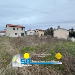 Terrain à bâtir de 500 m² à Vienne Saint-Benoît, environnement calme et proche des écoles