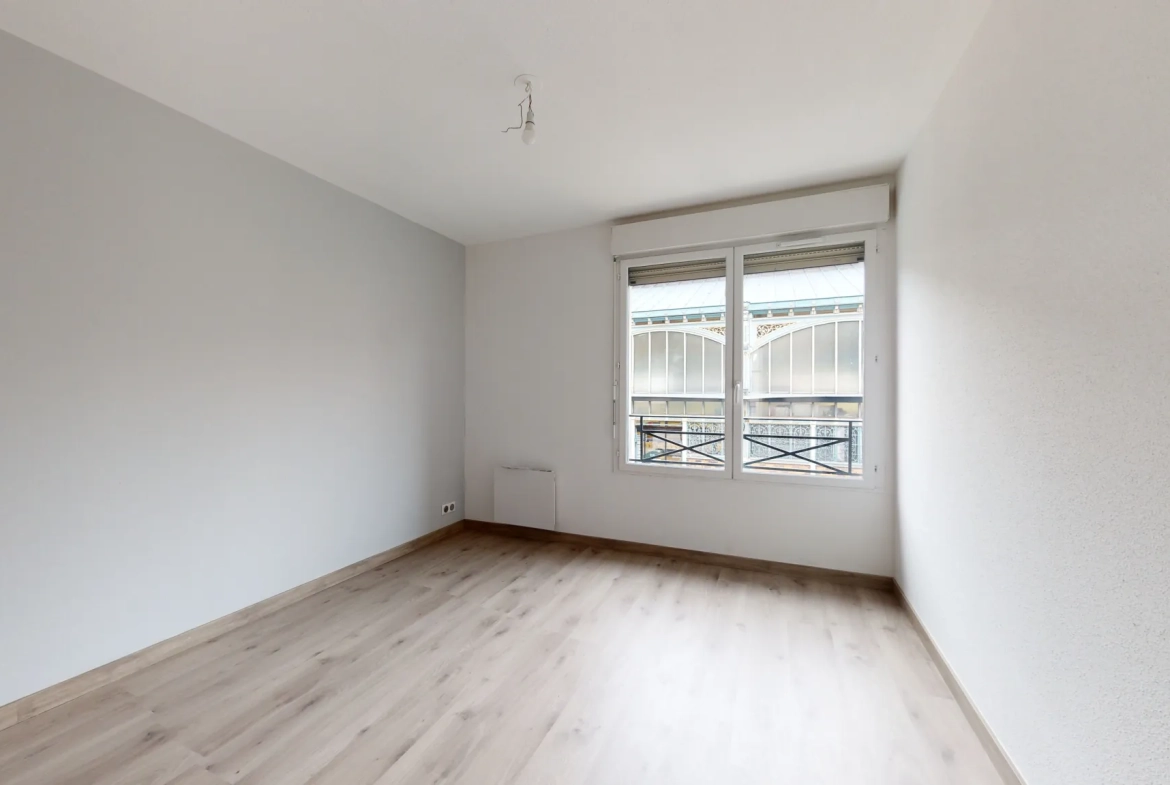 Appartement T2 rénové sur la place des Halles à Dijon – 42 m² 
