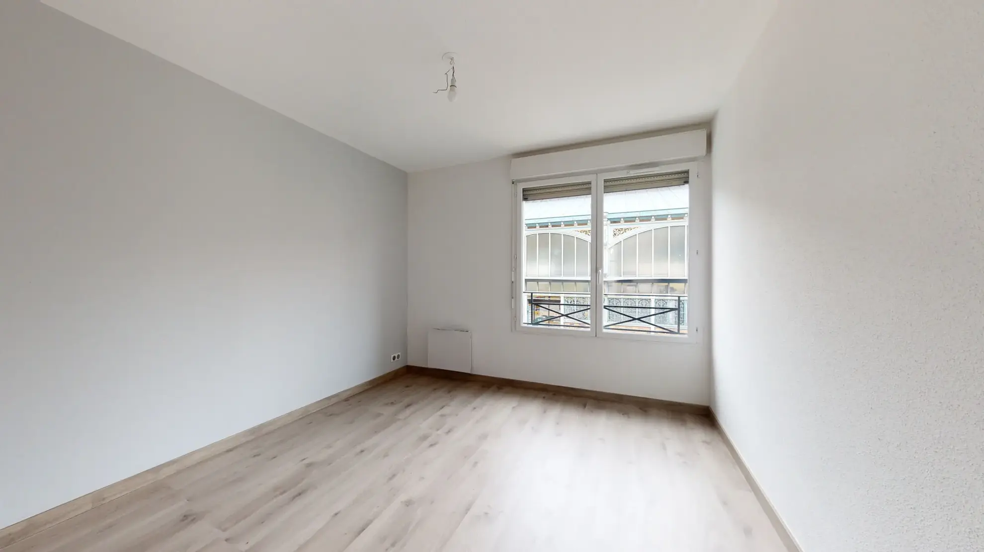 Appartement T2 rénové sur la place des Halles à Dijon – 42 m² 