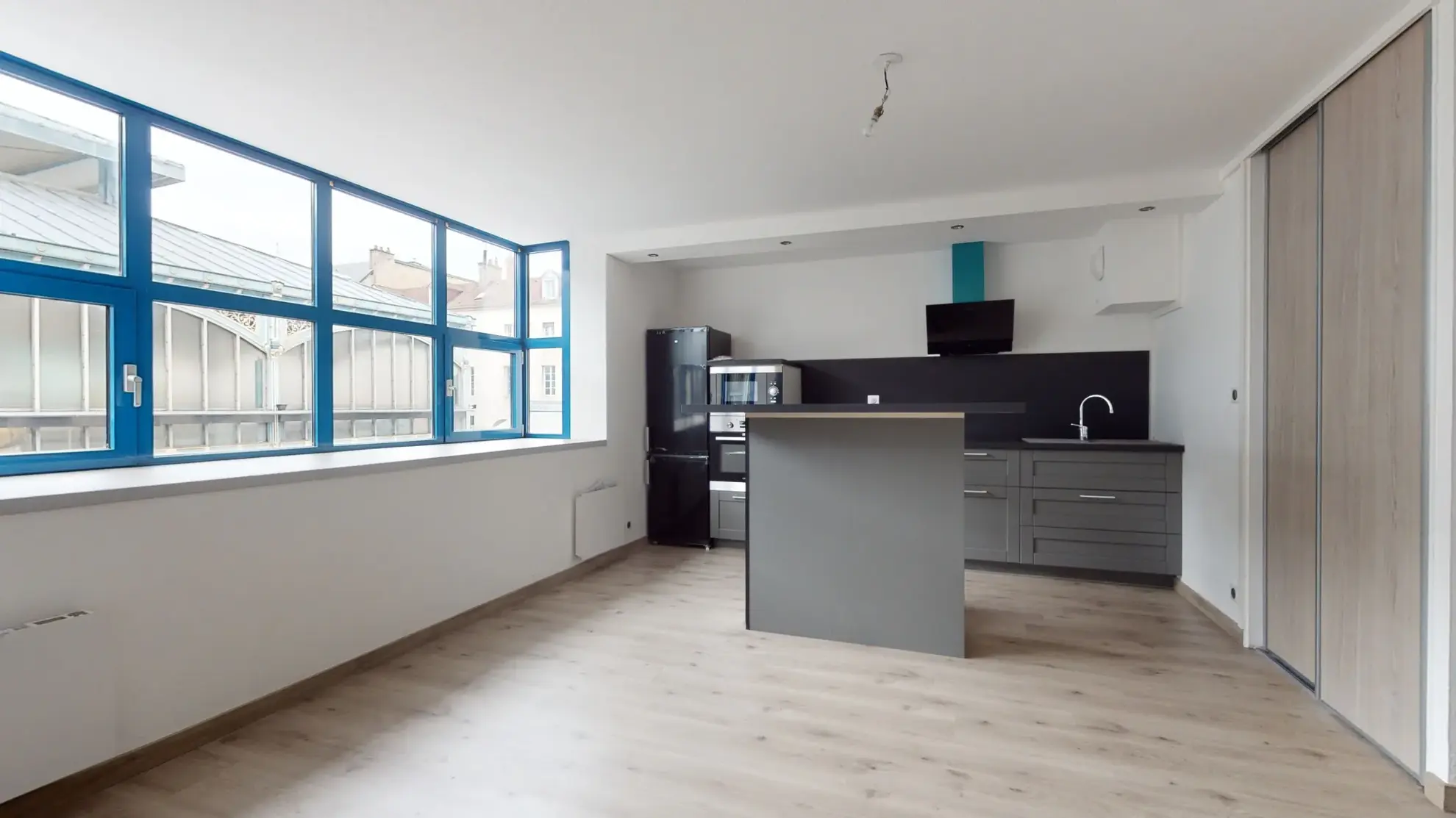 Appartement T2 rénové sur la place des Halles à Dijon – 42 m² 