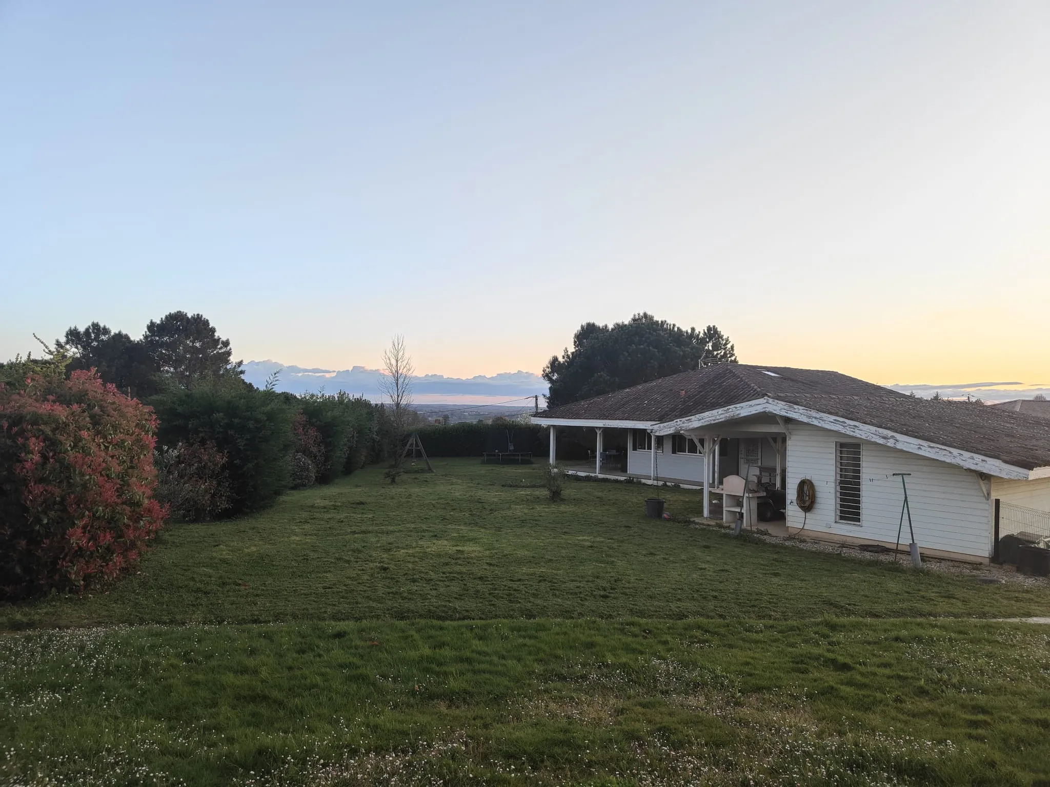 Maison de plain-pied avec garage et jardin à La Réole – 120 m² 