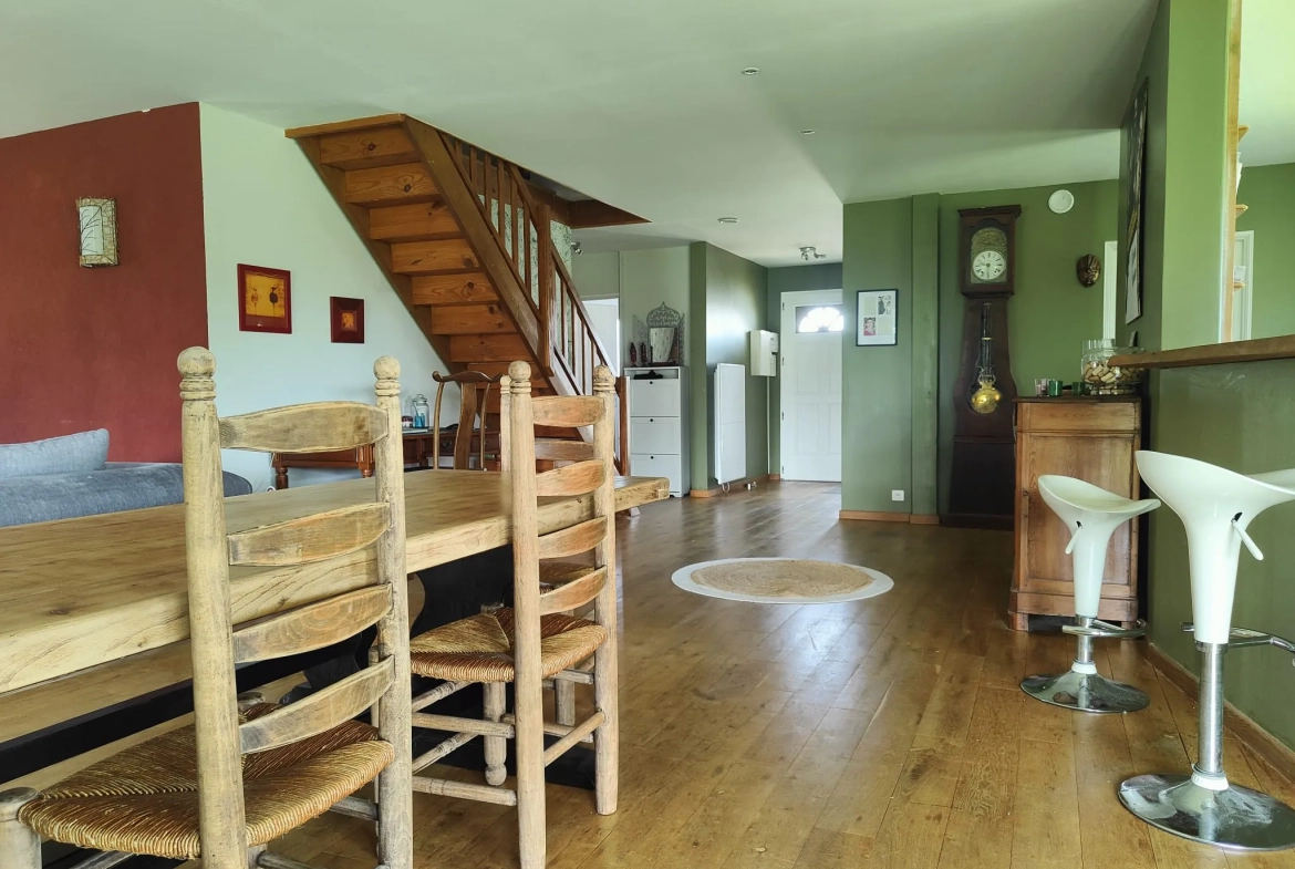 Maison de plain-pied avec garage et jardin à La Réole – 120 m² 