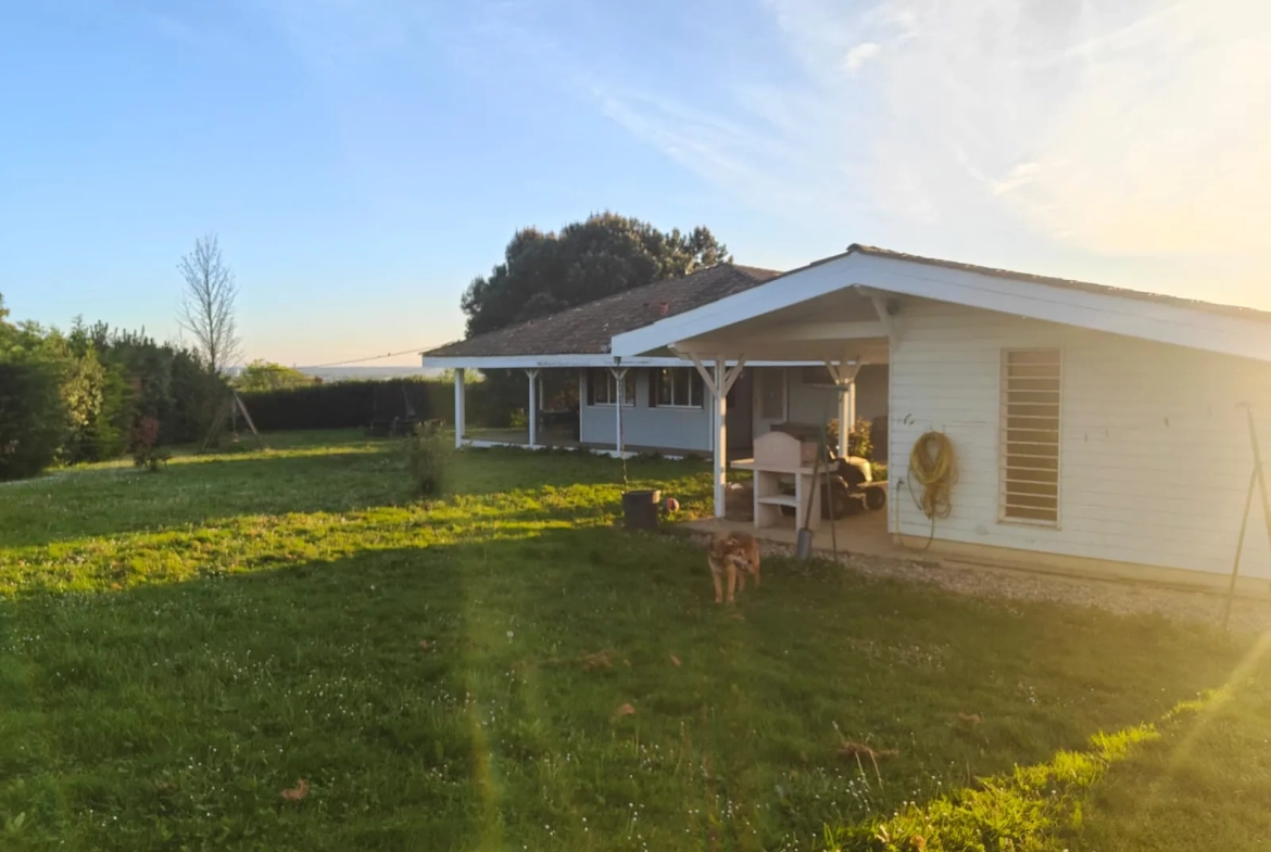 Maison de plain-pied avec garage et jardin à La Réole – 120 m² 