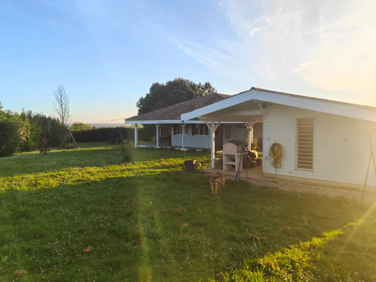 Maison de plain-pied avec garage et jardin à La Réole – 120 m² 