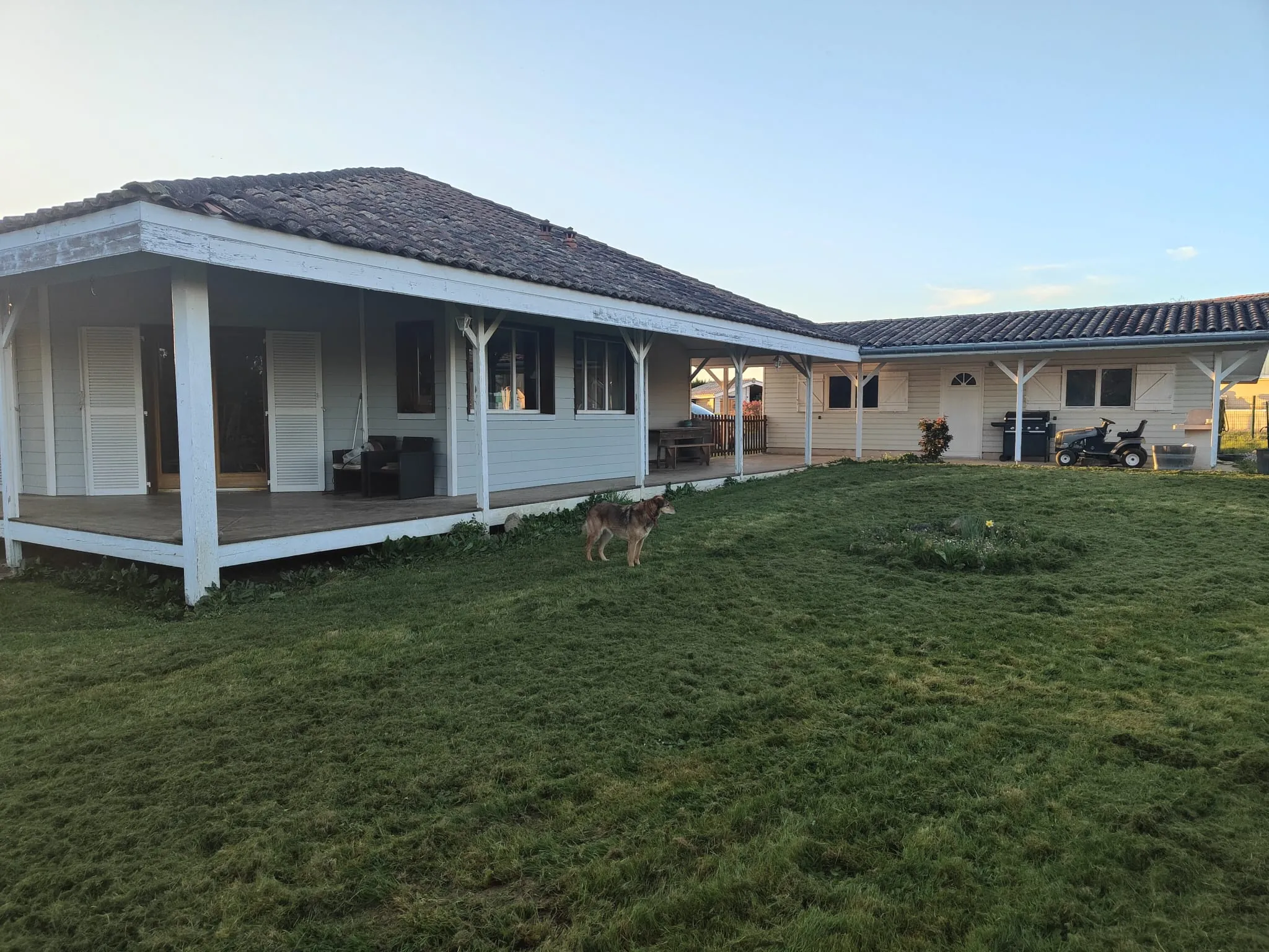 Maison de plain-pied avec garage et jardin à La Réole – 120 m² 
