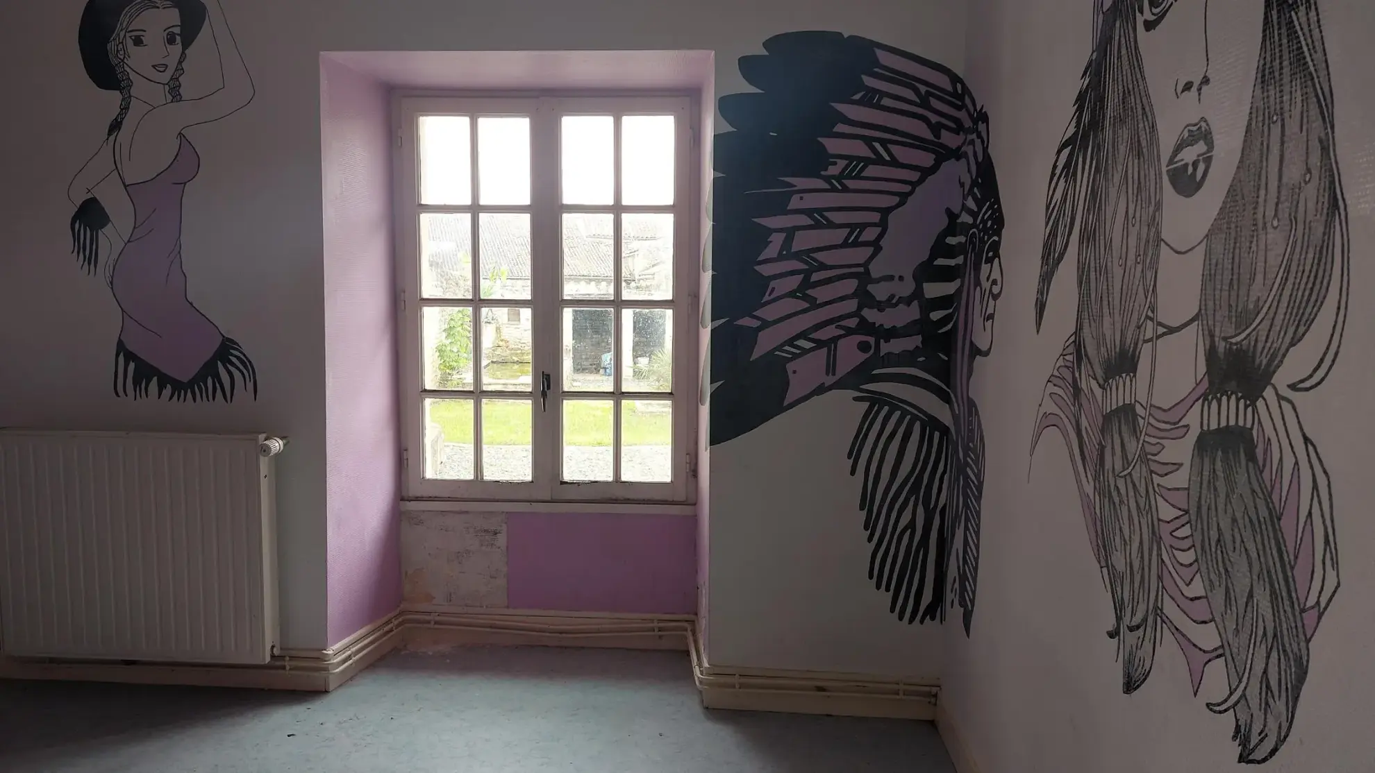 Maison à rénover avec 4 chambres, jardin et garage à Saint Rémy - 79410 
