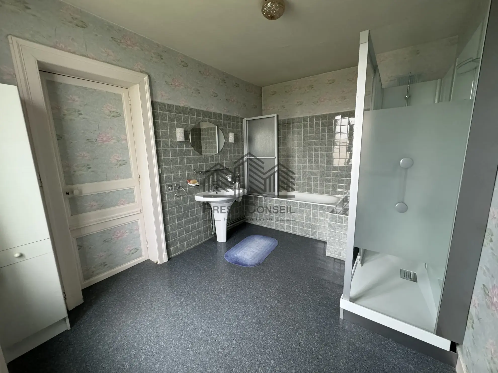 Maison 110 m² à Caudebec-lès-Elbeuf avec jardin et dépendance 