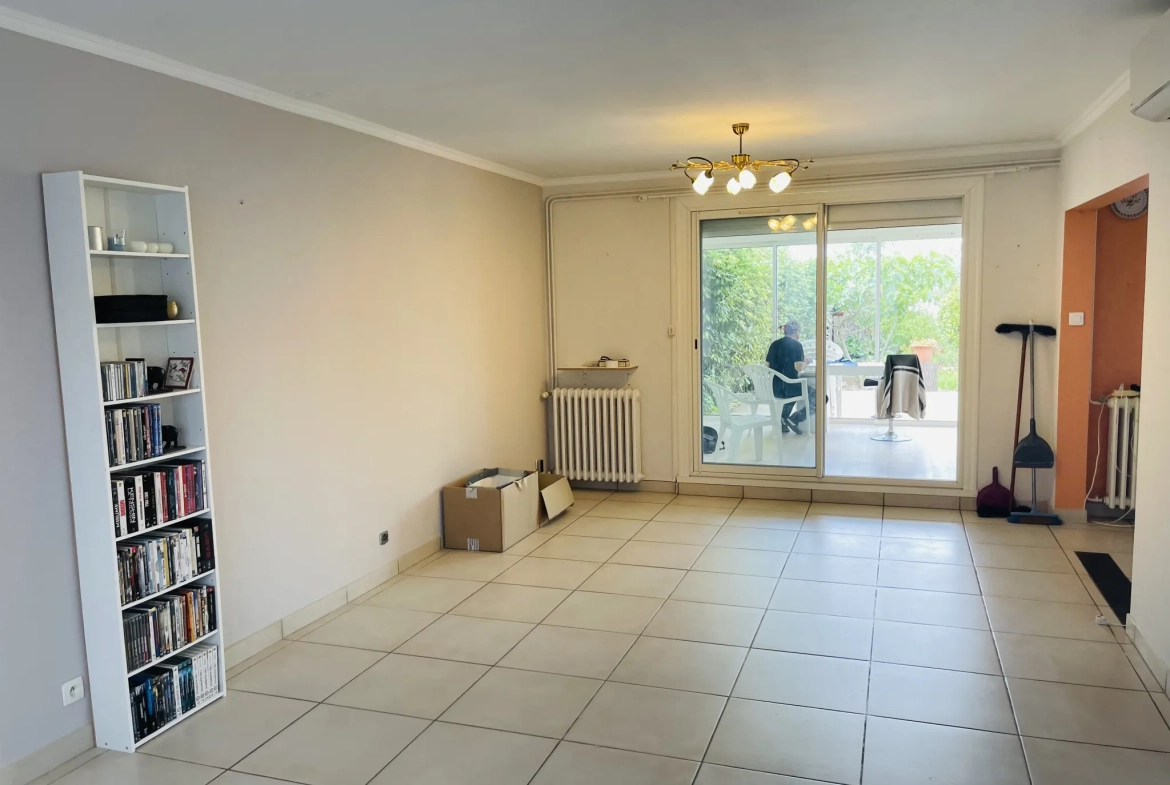 Belle maison avec piscine et annexe à Carcassonne Montlegun, secteur calme et verdoyant 
