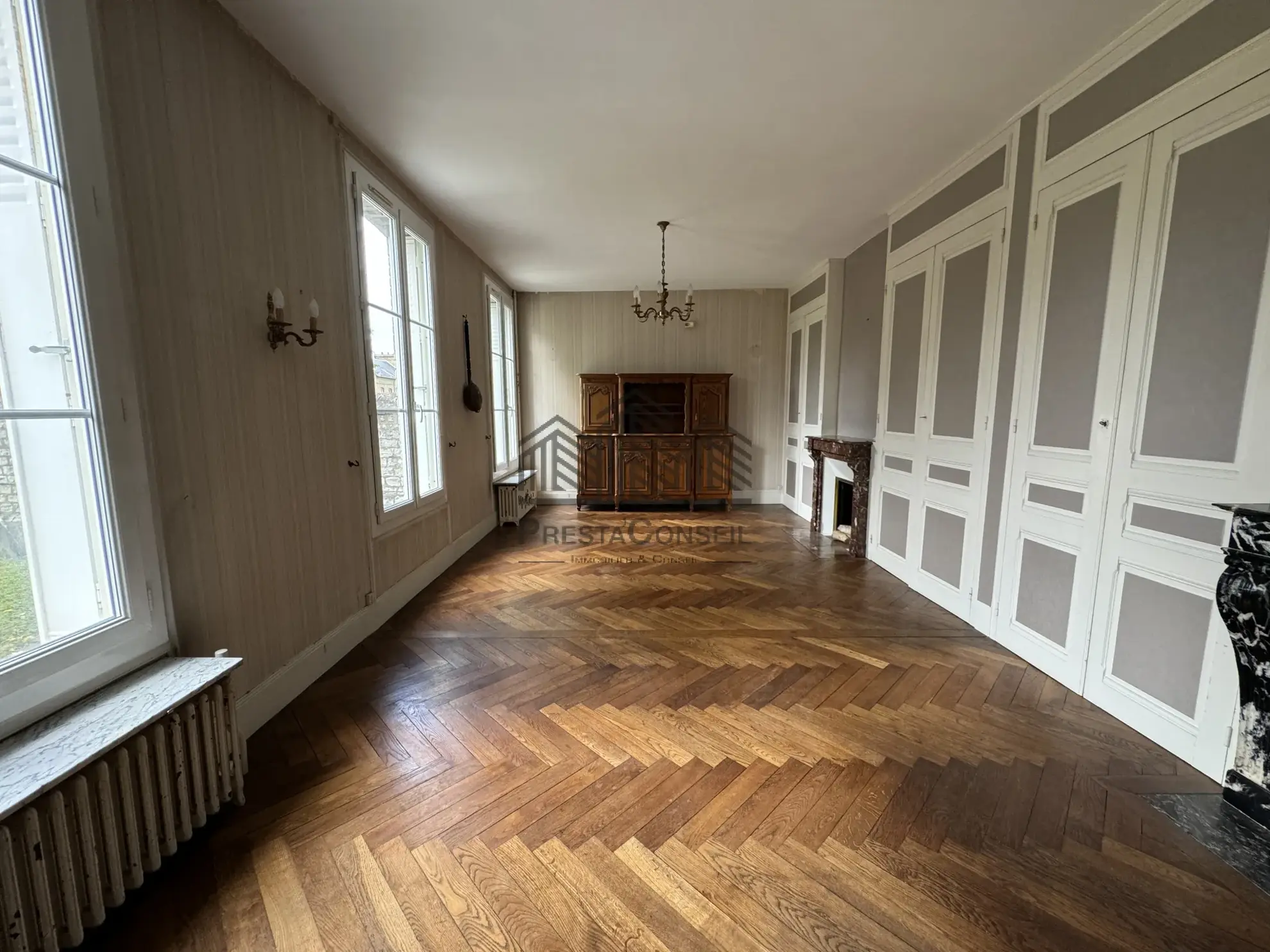 Maison 110 m² à Caudebec-lès-Elbeuf avec jardin et dépendance 