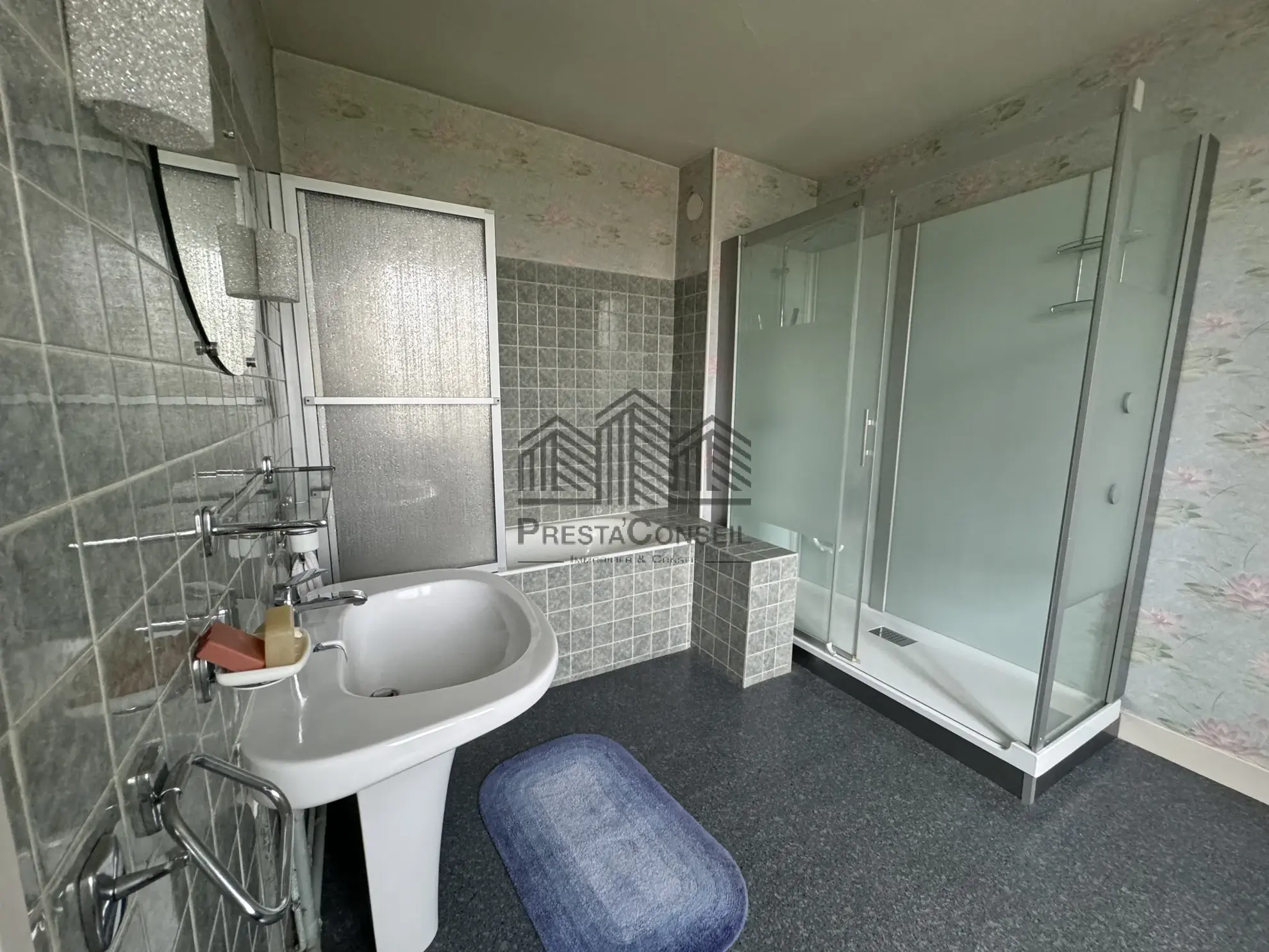 Maison 110 m² à Caudebec-lès-Elbeuf avec jardin et dépendance 