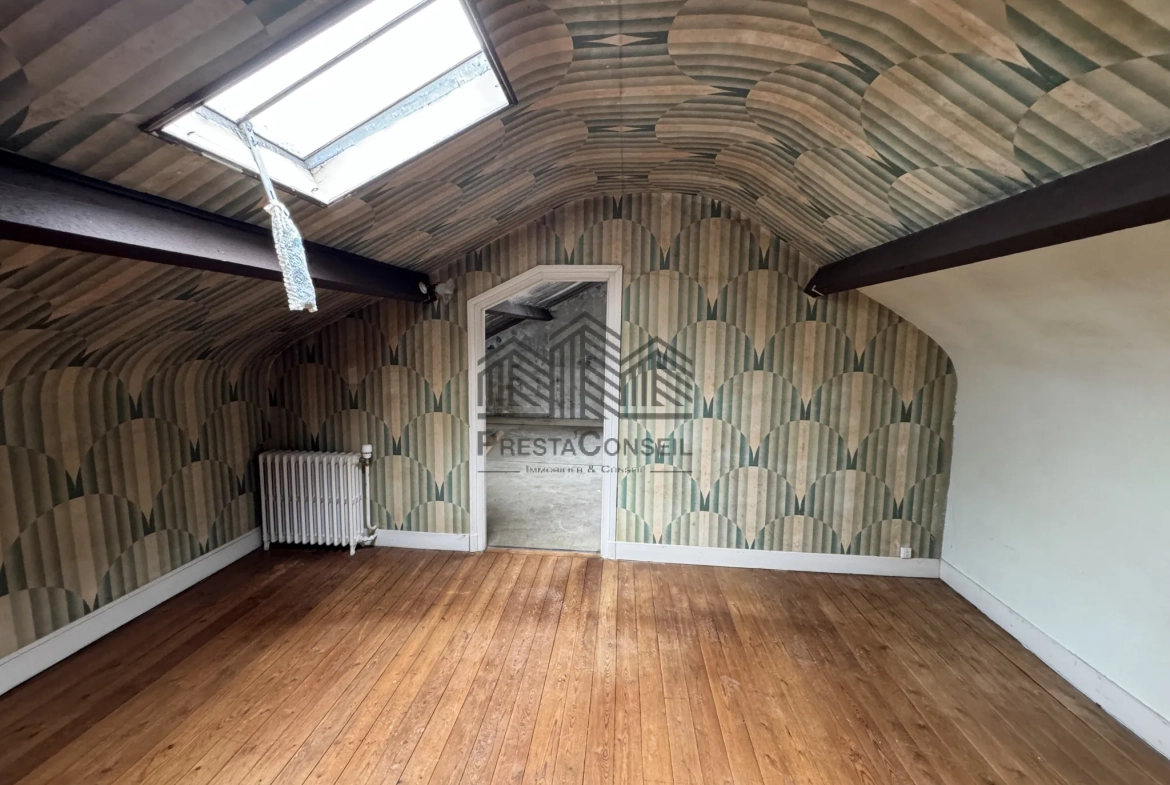 Maison 110 m² à Caudebec-lès-Elbeuf avec jardin et dépendance 