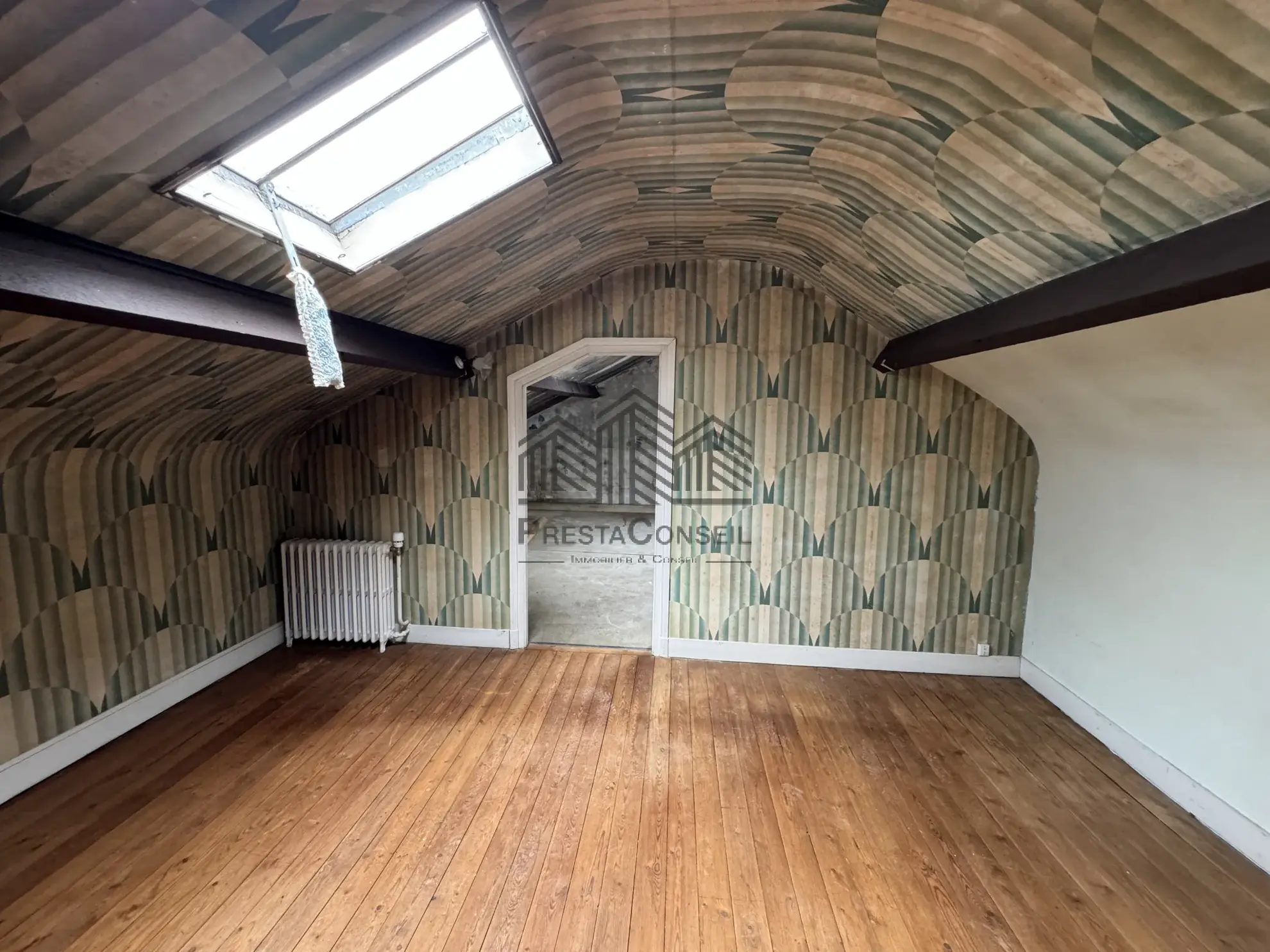 Maison 110 m² à Caudebec-lès-Elbeuf avec jardin et dépendance 