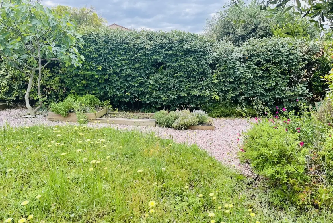 Belle maison avec piscine et annexe à Carcassonne Montlegun, secteur calme et verdoyant 