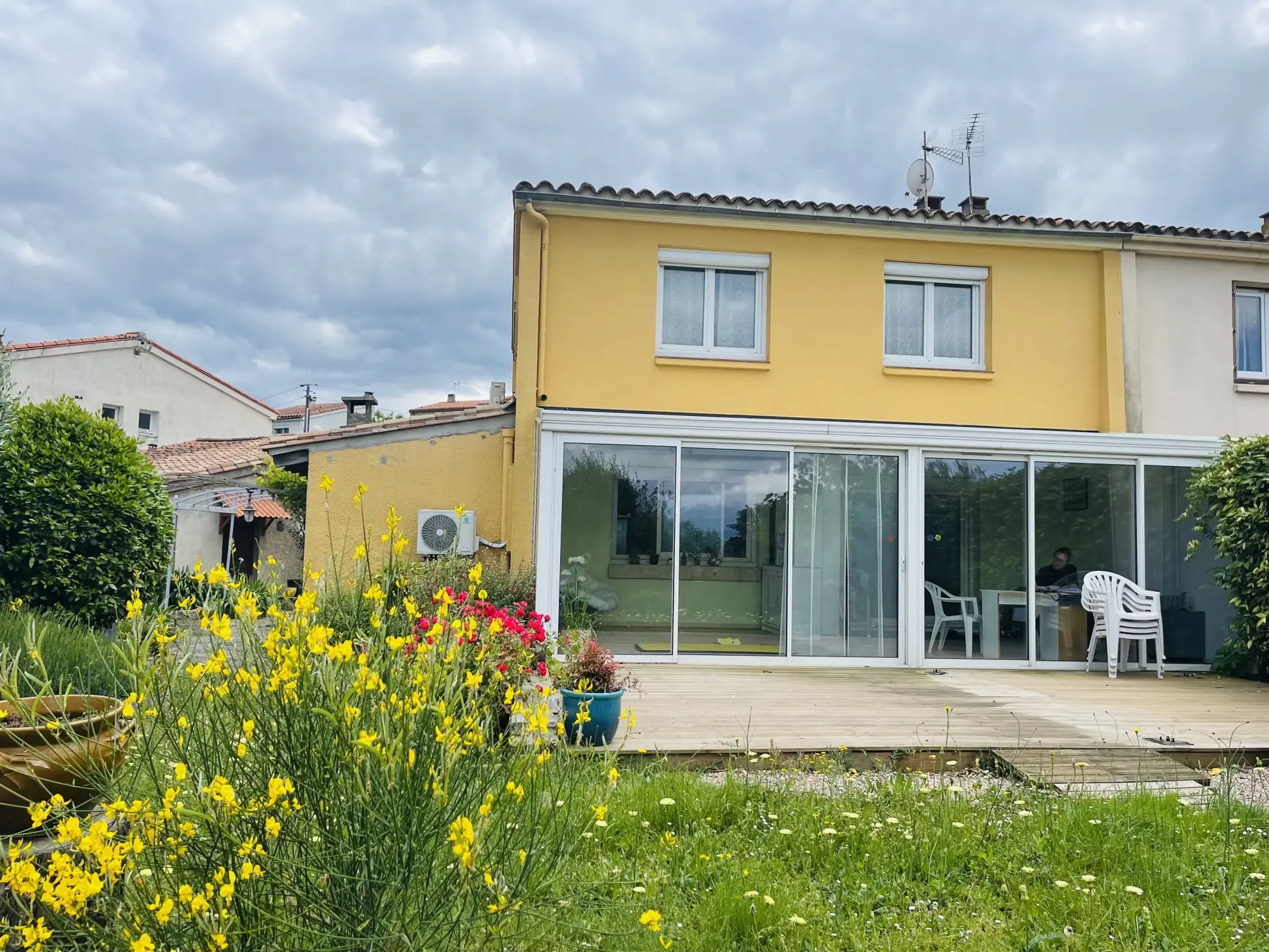 Belle maison avec piscine et annexe à Carcassonne Montlegun, secteur calme et verdoyant 