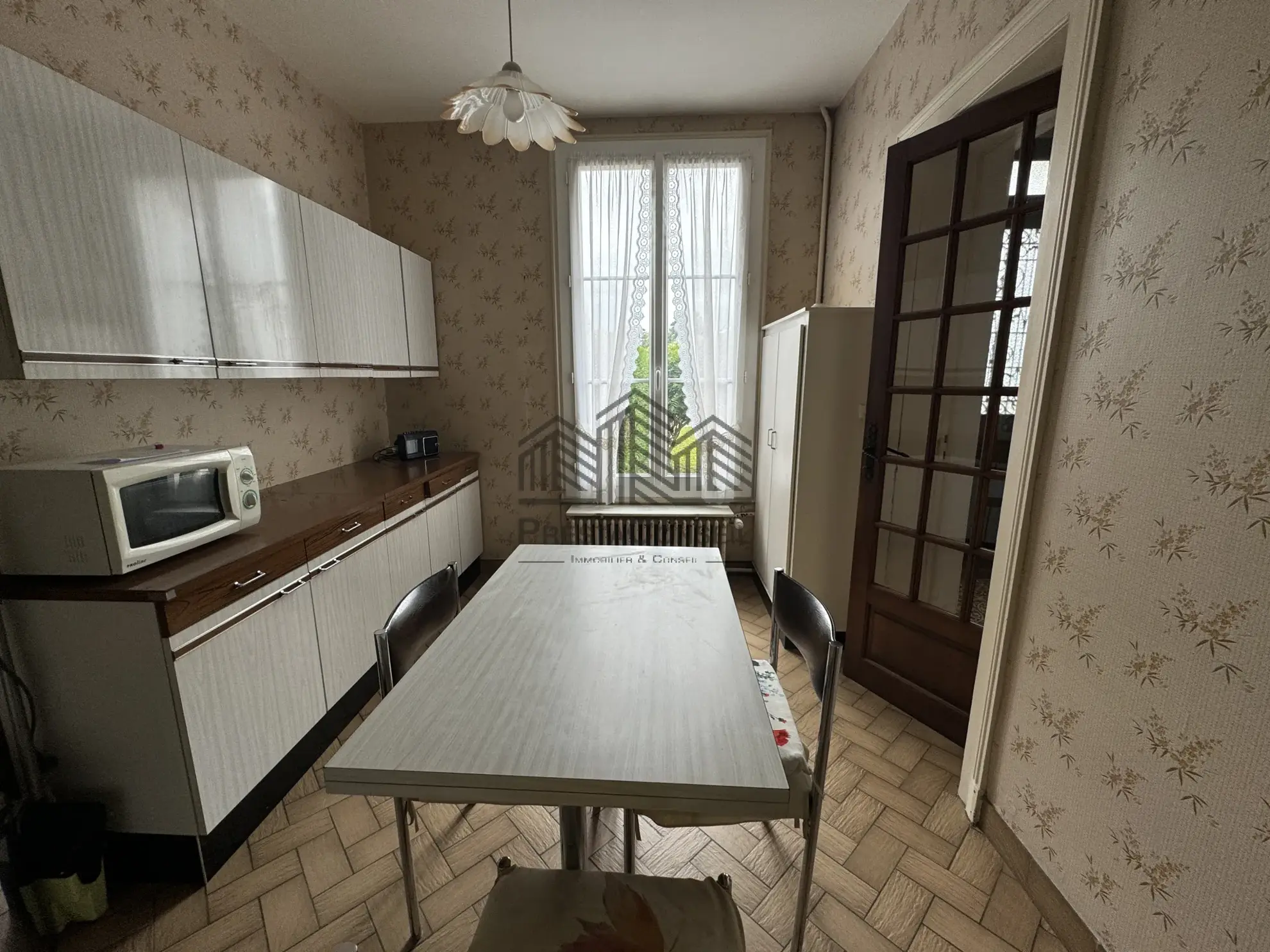 Maison 110 m² à Caudebec-lès-Elbeuf avec jardin et dépendance 